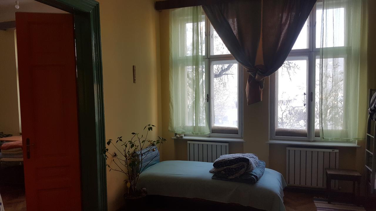 Mountain Tale Hostel Brassó Kültér fotó