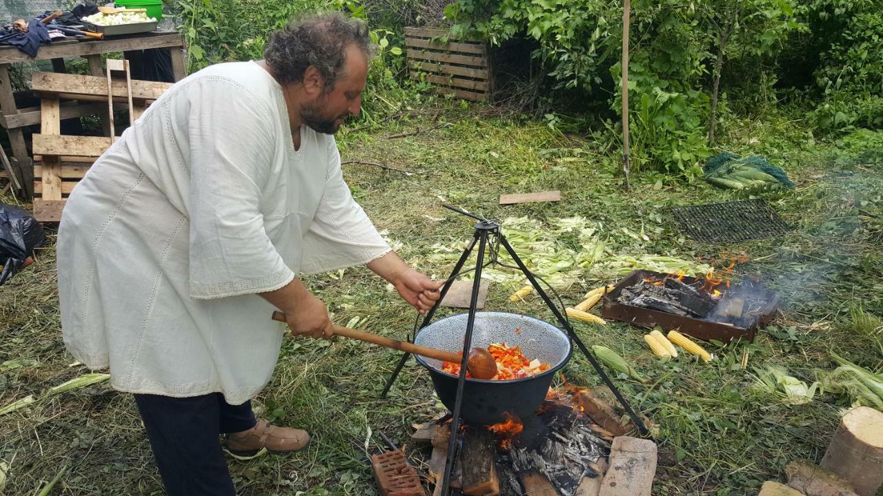 Mountain Tale Hostel Brassó Kültér fotó